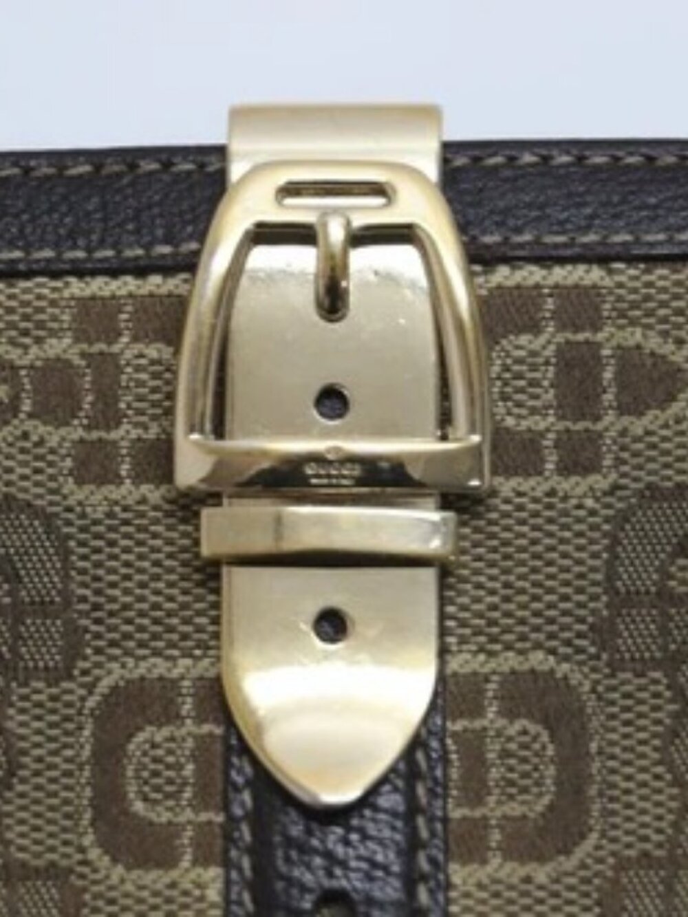 GUCCI GG Chain Monogram Clip Wallet